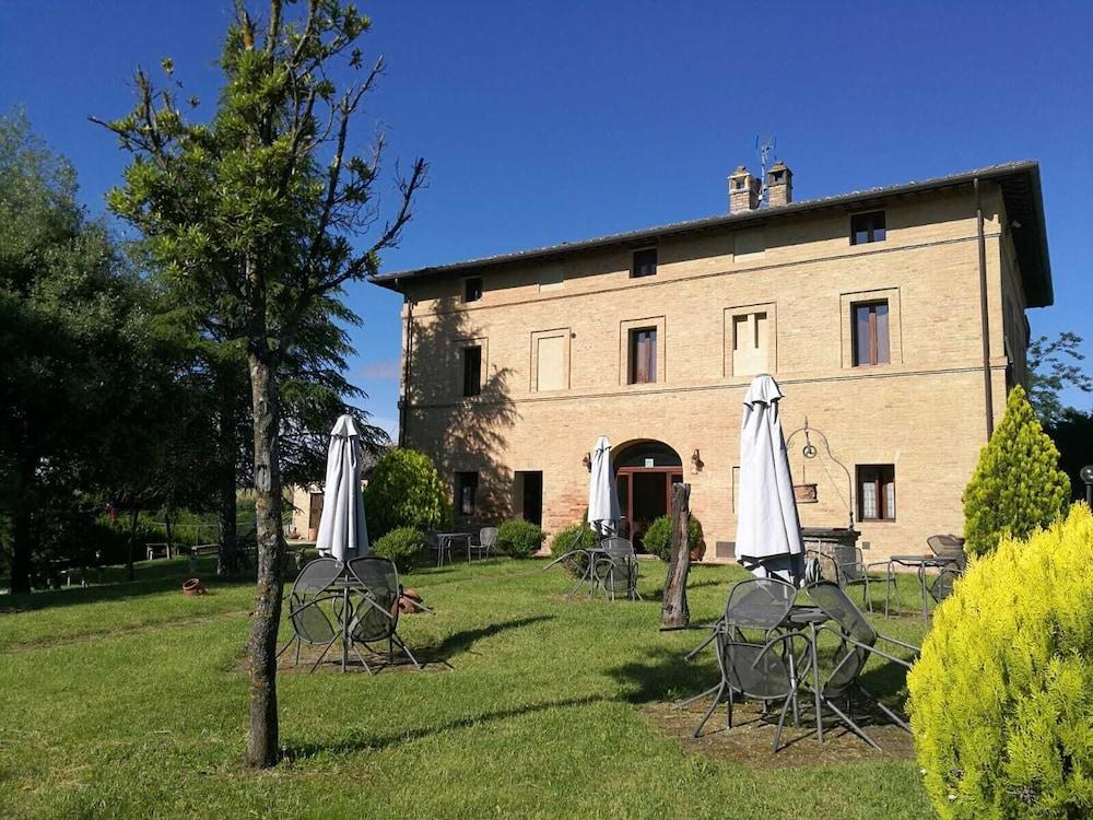 Fonte Dei Tufi