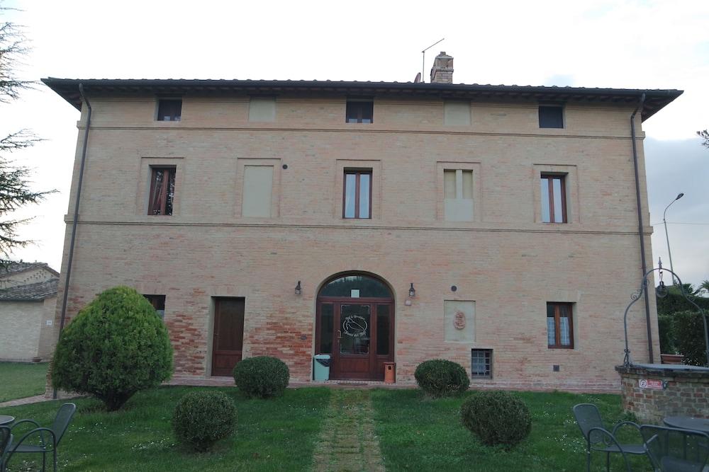 Bed and breakfast Fonte Dei Tufi 3*